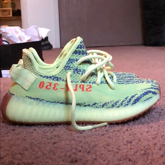 Too small - Picture 3 of 8